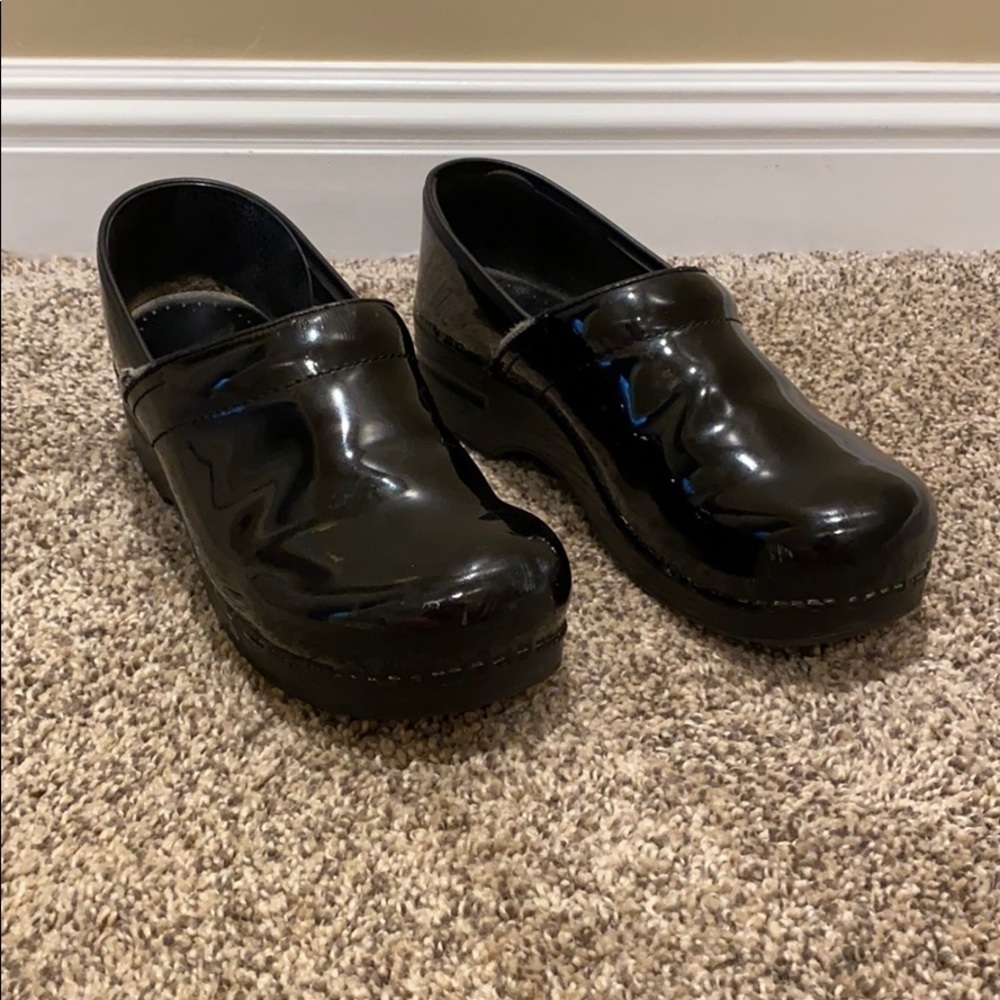 Dansko Patent Leather Black Clogs Sz 11 - Picture 8 of 8